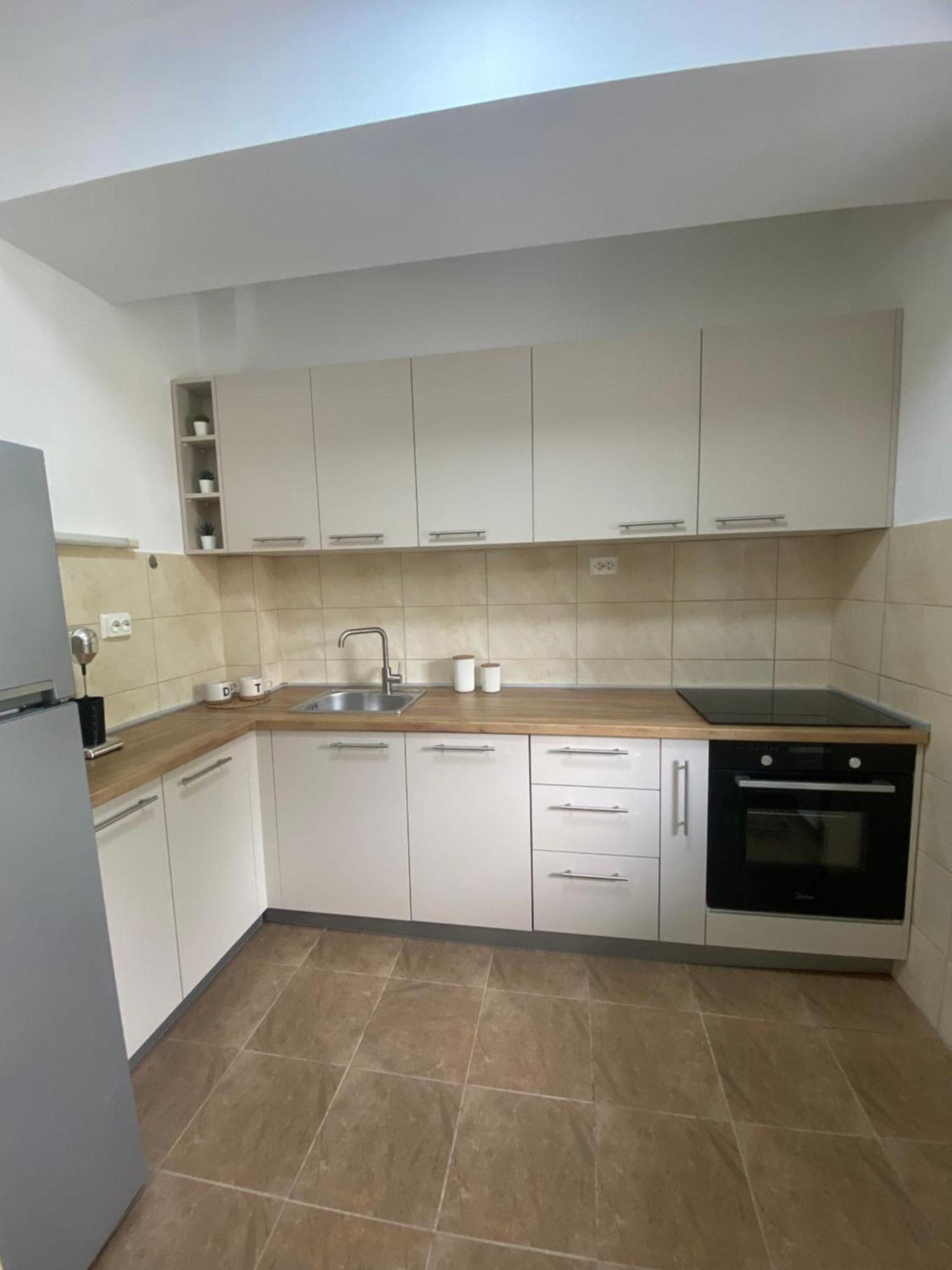 Best Value-Apartment In Скопье Экстерьер фото